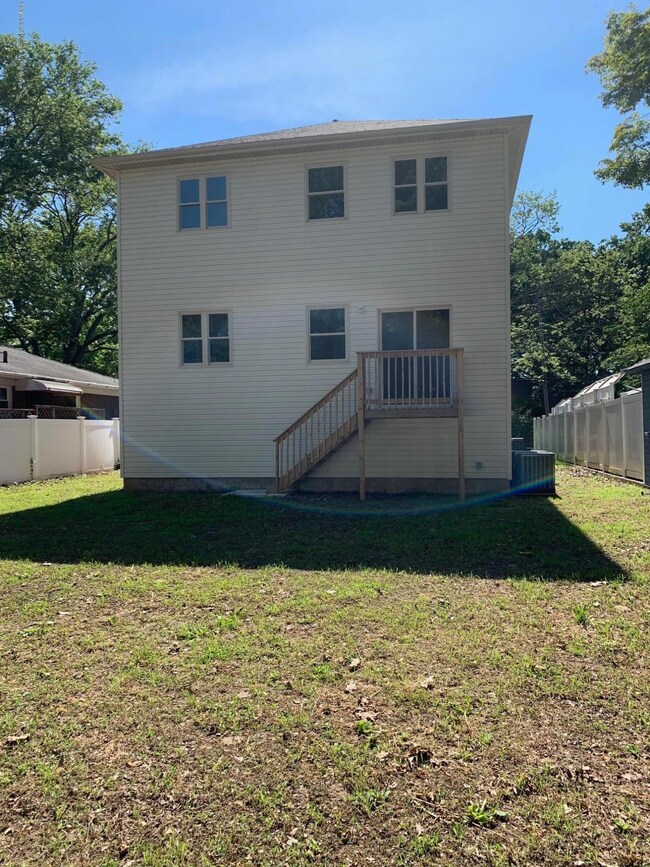 65 Bard Ave, Staten Island, NY 10310 - photo 4