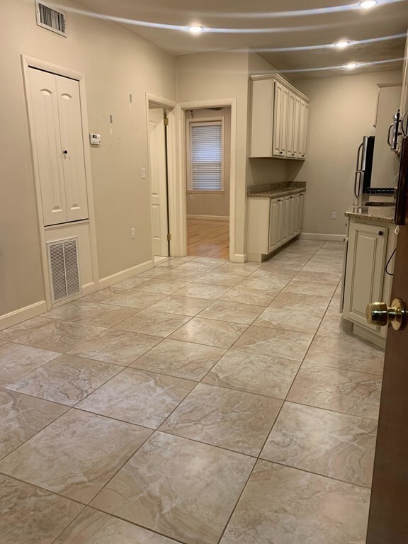 23 Clark St unit 1, Boston, MA 02109 - photo 2