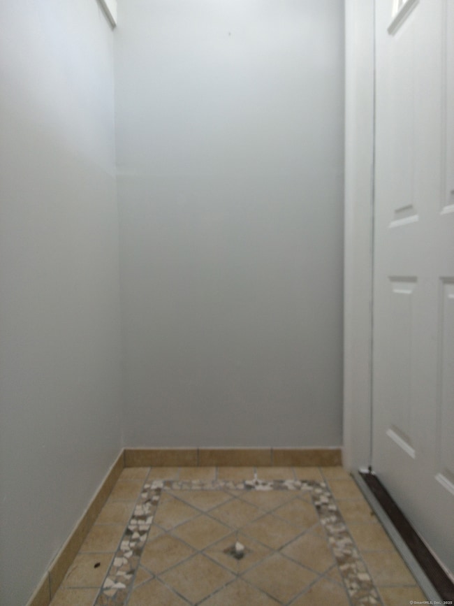 74 Washington Rd unit 16, Woodbury, CT 06798 - photo 5