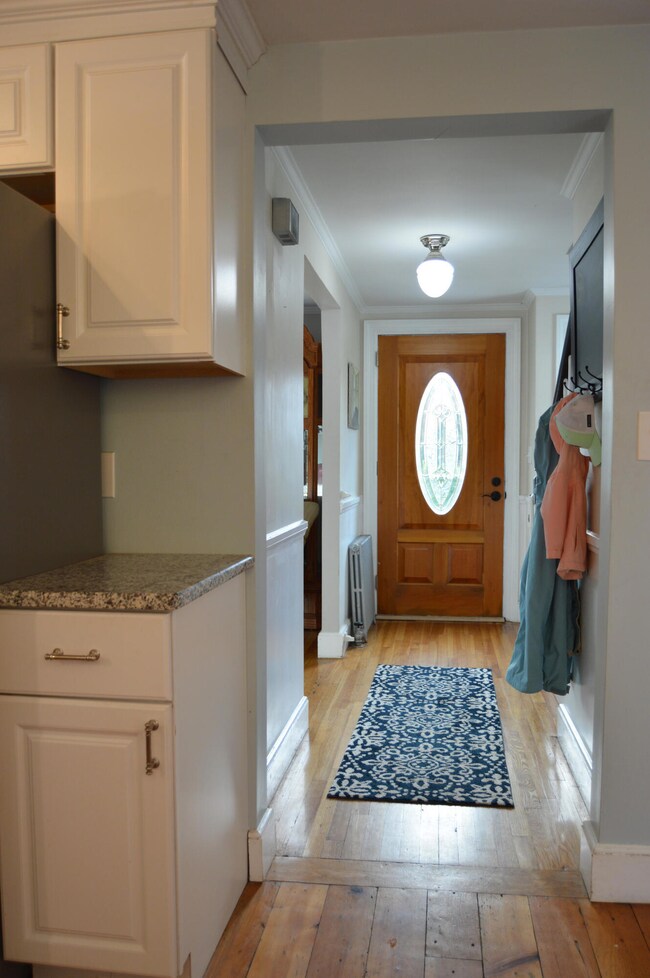 21 Hastings St, Portland, ME 04102 - photo 2