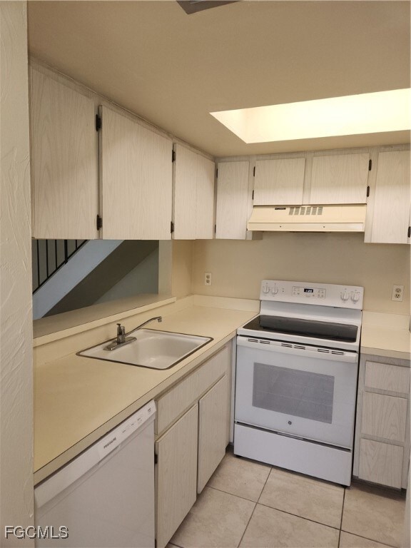 3329 Ottawa Cir unit 3, Fort Myers, FL 33907 - photo 3