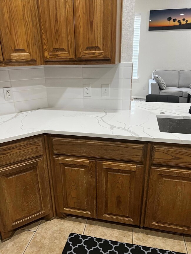 800 Chase Cir, Hurst, TX 76053 - photo 5