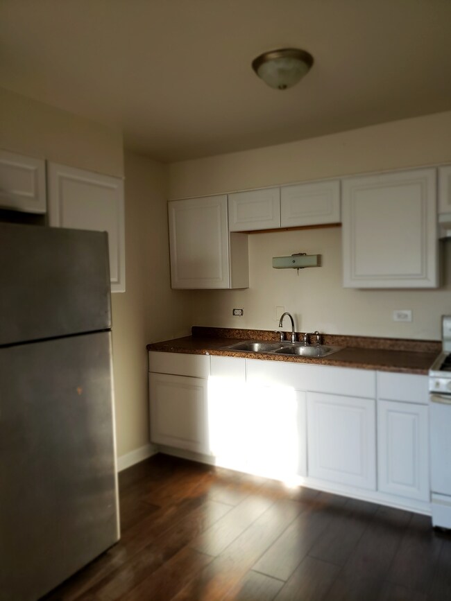 unlisted-address, Country Club Hills, IL 60478 - photo 2