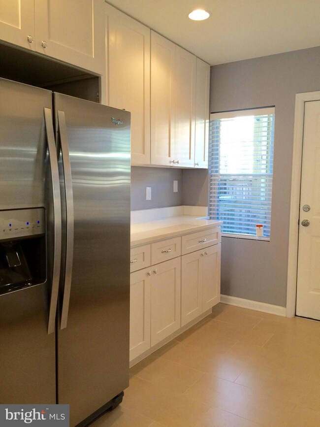 615 Wyeth St, Baltimore, MD 21230 - photo 6