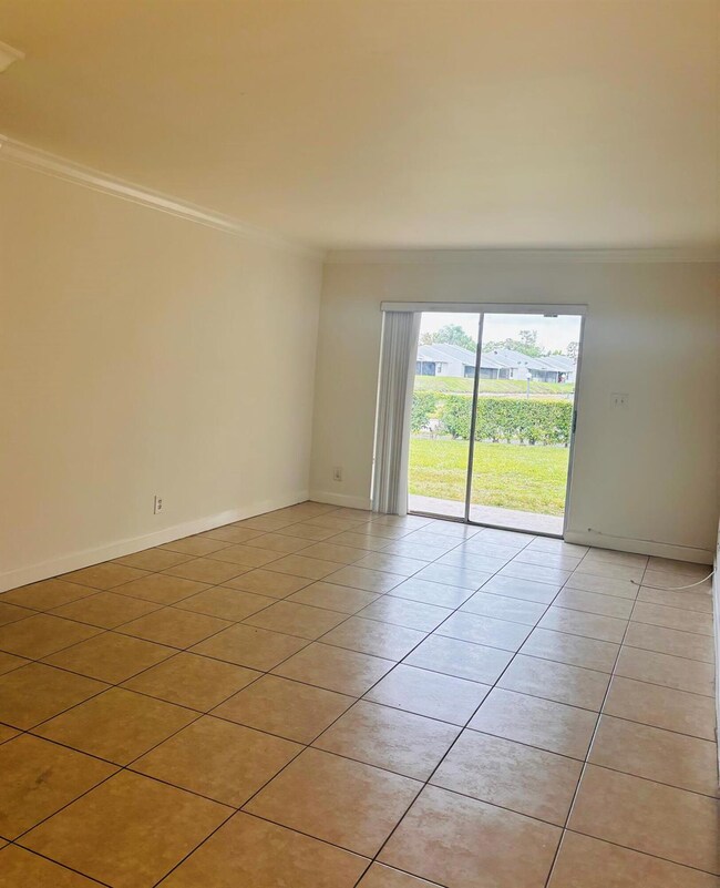 1798 Abbey Rd unit 102C, West Palm Beach, FL 33415 - photo 2