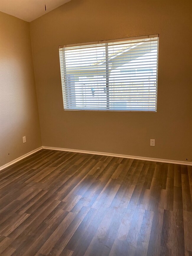 1577 S 34 Ave, Yuma, AZ 85364 - photo 7