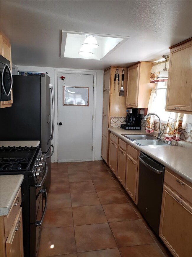 1223 Comanche Trail, Alamogordo, NM 88310 - photo 6