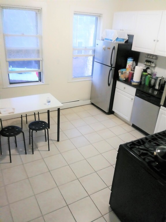 11 Seckle St unit 2, Cambridge, MA 02141 - photo 5