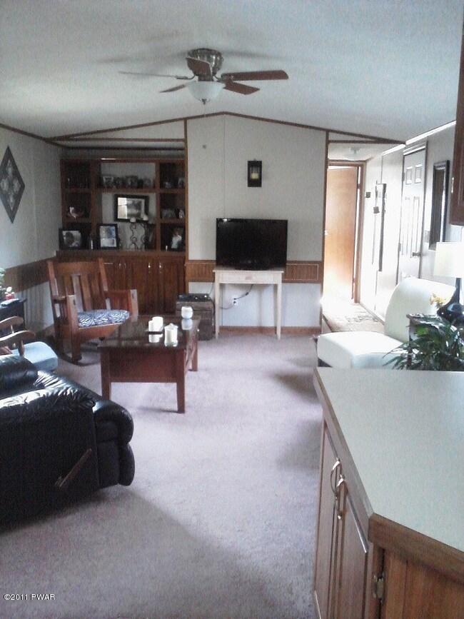 235 Prospect St, Hawley, PA 18428 - photo 2