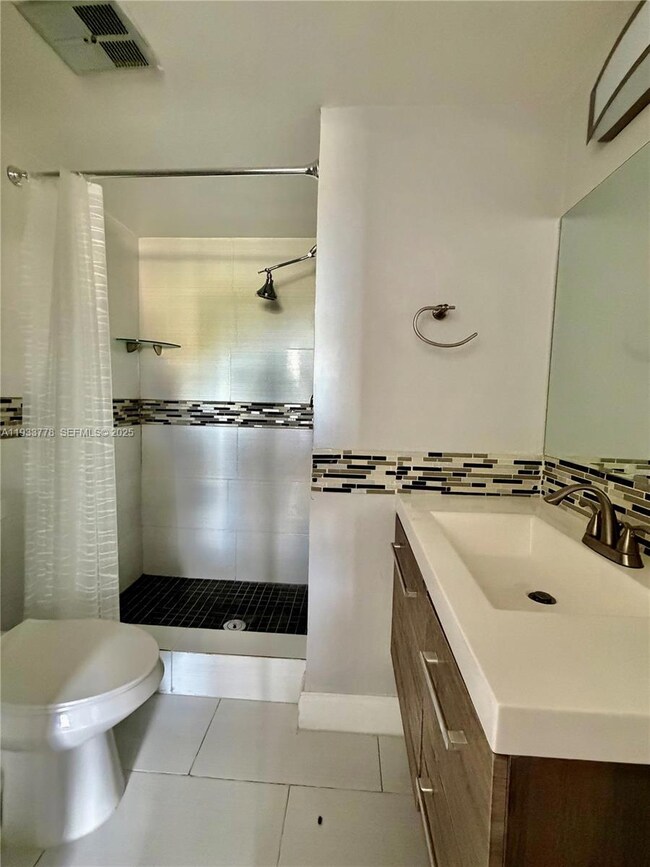 8350 Sunrise Lakes Blvd unit 202, Sunrise, FL 33322 - photo 4