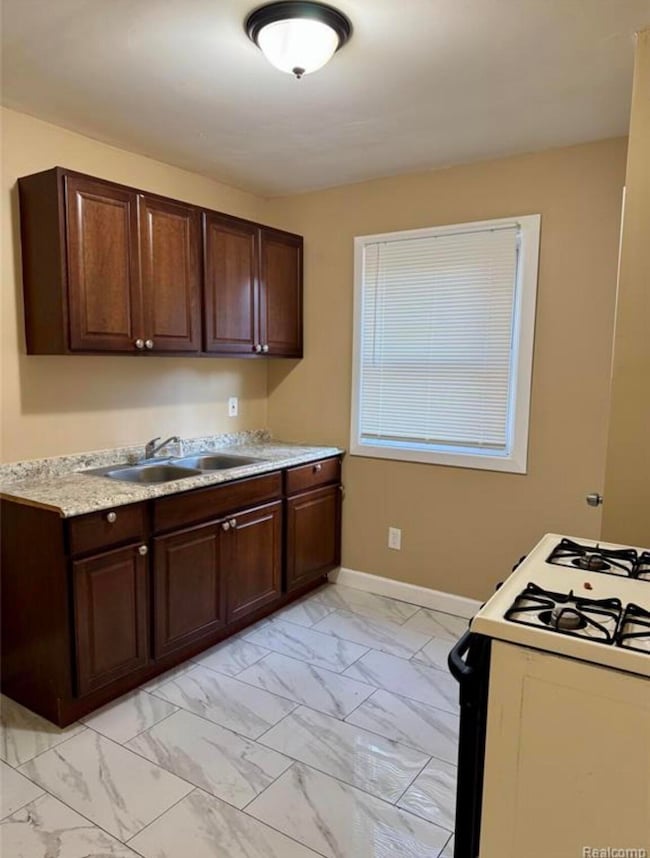 18488 Fairport St, Detroit, MI 48205 - photo 7