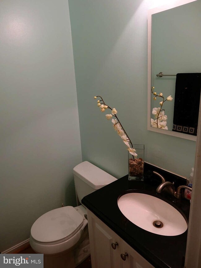 2949 Wetherburn Ct, Woodbridge, VA 22191 - photo 5