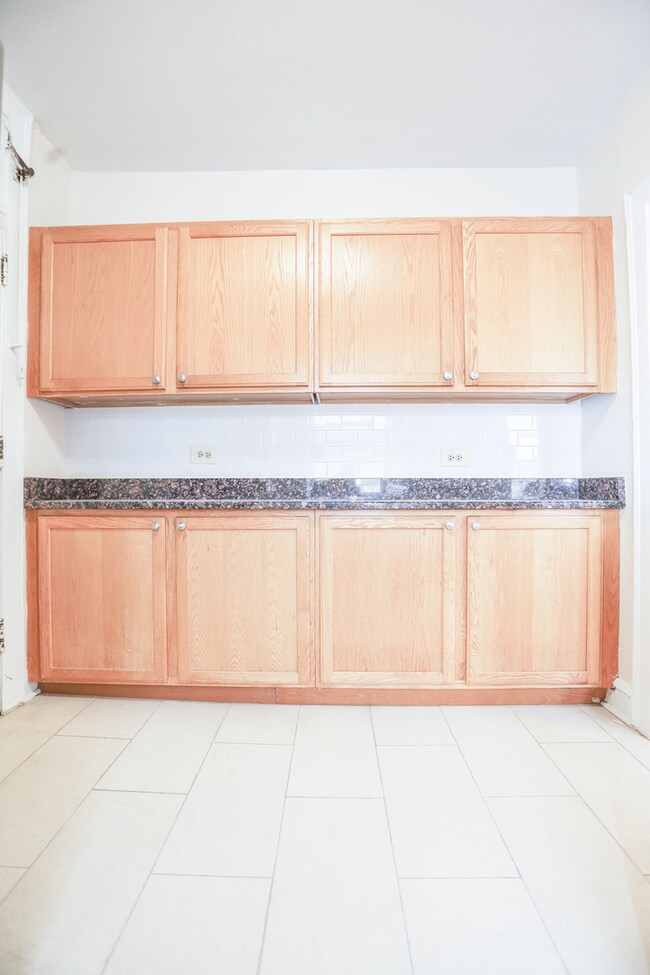 4805 N Bell Ave unit 2N, Chicago, IL 60625 - photo 4