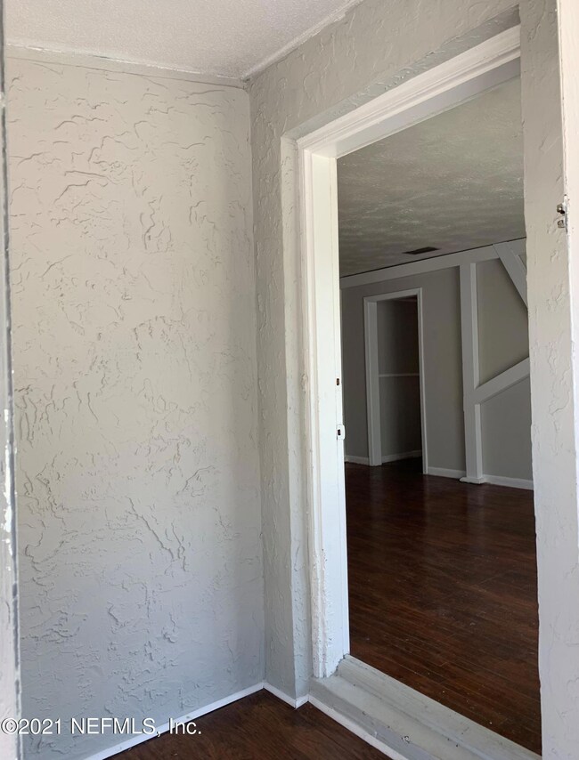 4455 Ish Brant Rd W, Jacksonville, FL 32210 - photo 3