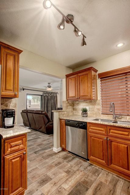 More kitchen
