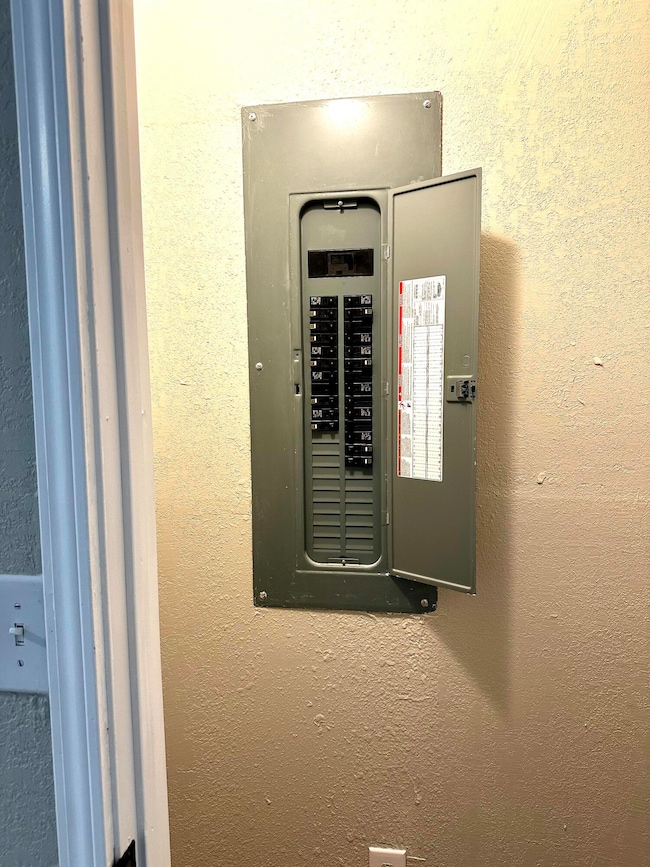 1462 E Wayland St, Springfield, MO 65804 - photo 5