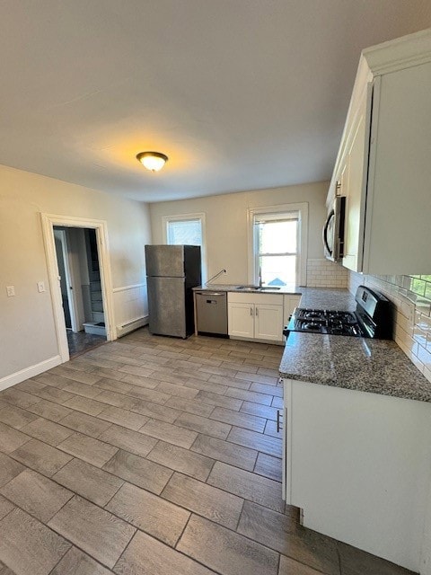 36 E Transit St unit 3, Providence, RI 02906 - photo 2