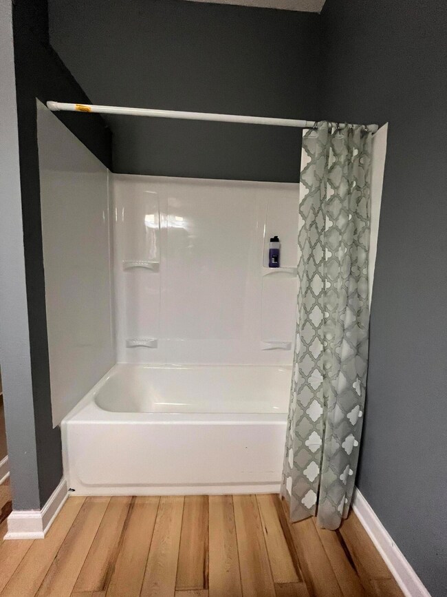 2477 N 6th St unit 2479, Milwaukee, WI 53212 - photo 2