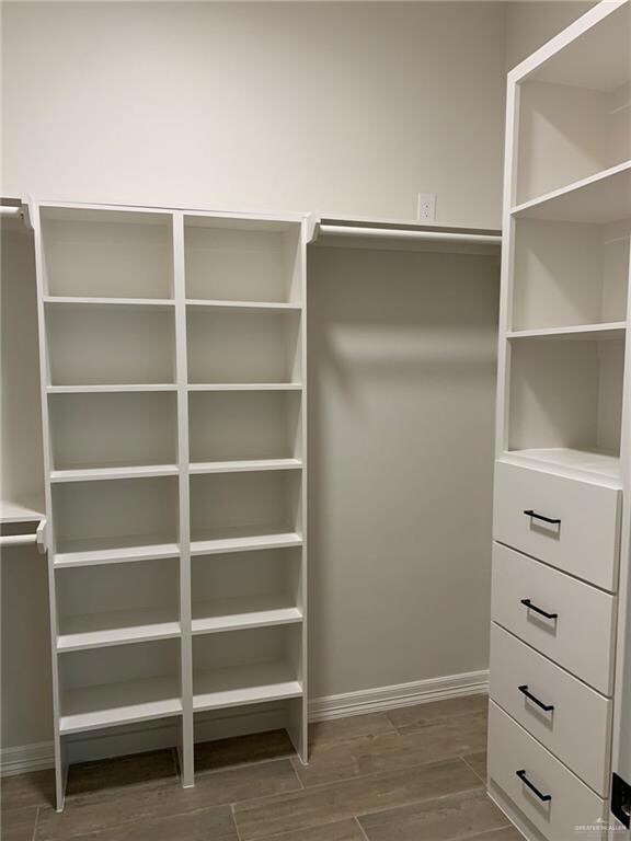 2909 Allen Dr, Edinburg, TX 78539 - photo 6