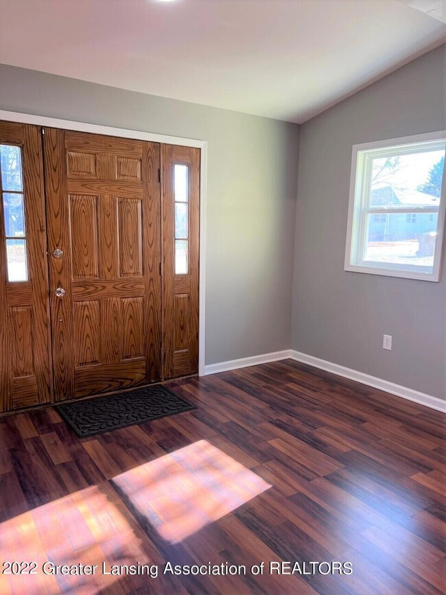 131 N Franklin St, Maple Rapids, MI 48853 - photo 4