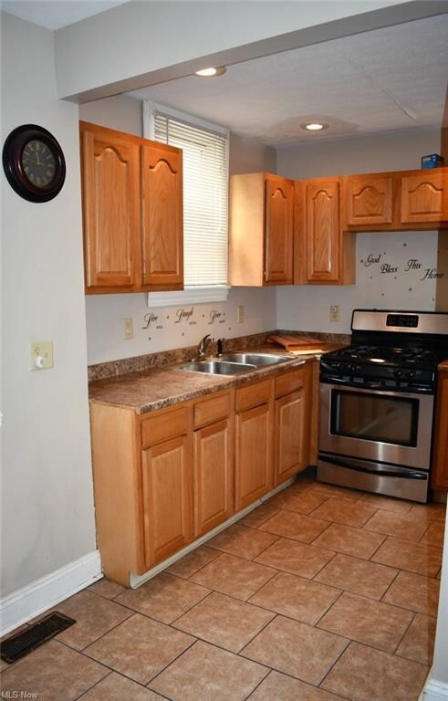 1130 Dartmouth Ave SW, Canton, OH 44710 - photo 2