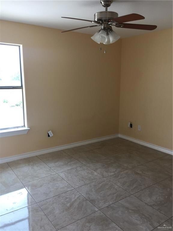 1302 Quitaca Dr, Edinburg, TX 78541 - photo 5