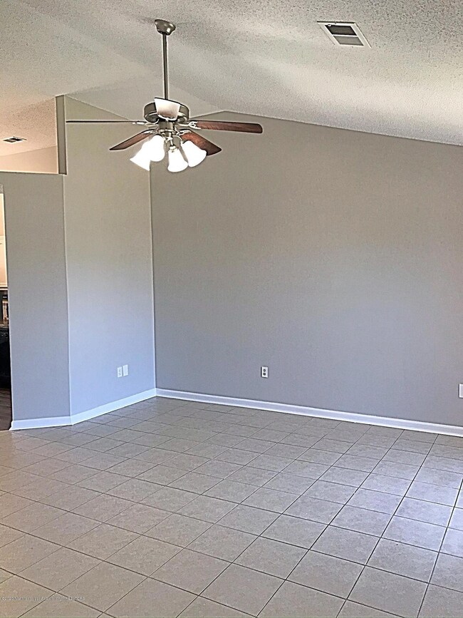 D92C20AF-576D-4509-A923-8484AFE23ED4