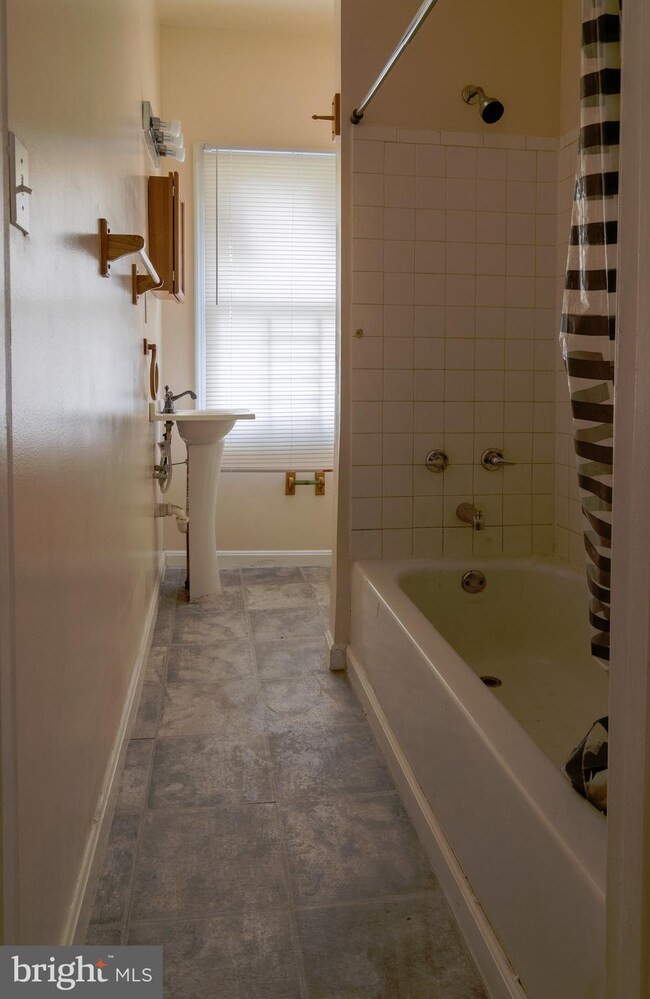 66 S Monastery Ave, Baltimore, MD 21229 - photo 6