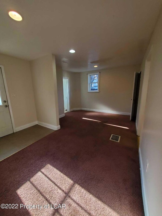 30 W Chestnut St, Wilkes Barre, PA 18705 - photo 6