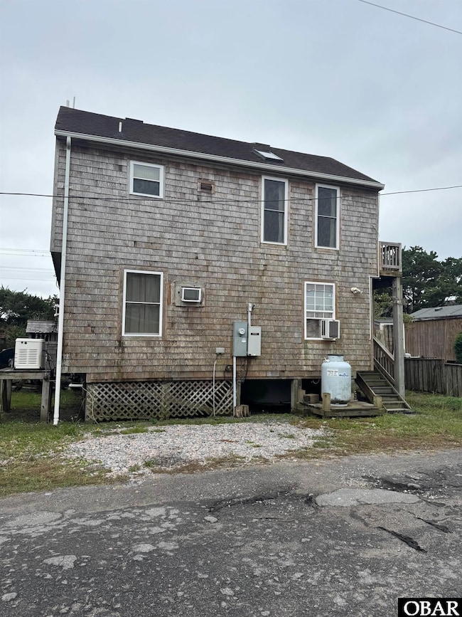 1021 Irvin Garrish Hwy unit 6, Ocracoke, NC 27960 - photo 3