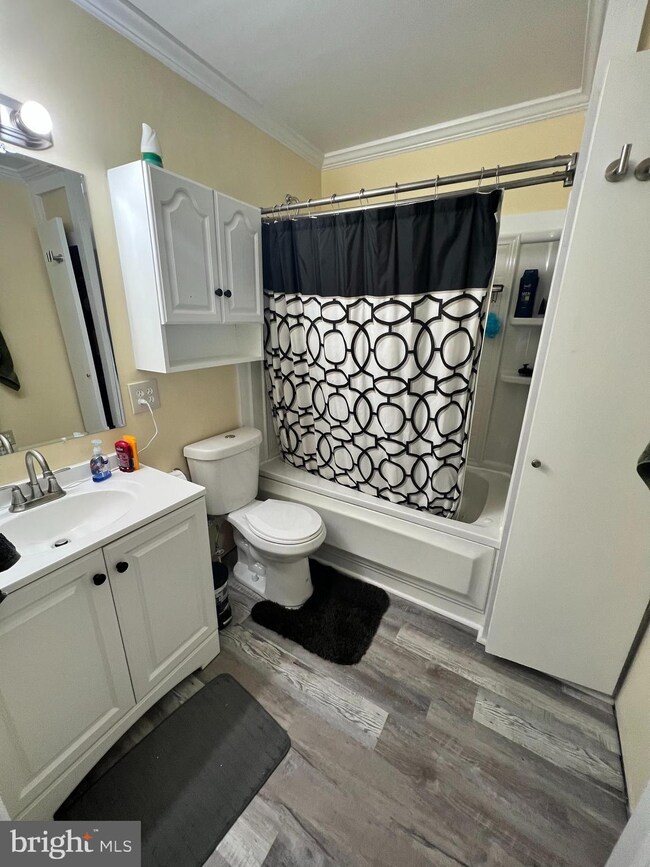 2516 S Snyder Ave, Sparrows Point, MD 21219 - photo 6