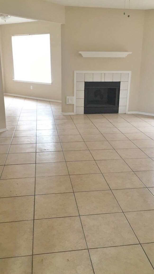 7329 Gateridge Dr, Houston, TX 77041 - photo 2