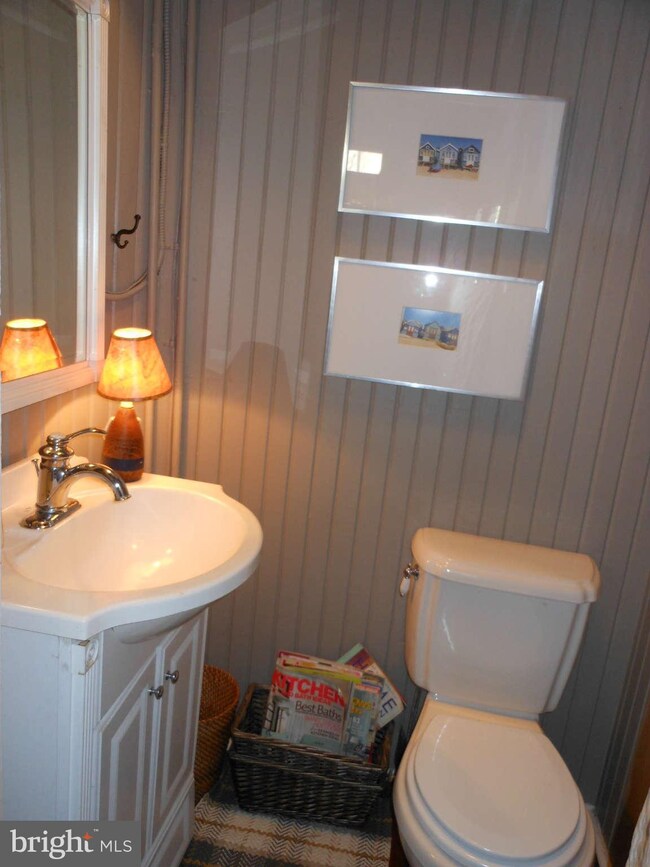 806 Hollins St, Baltimore, MD 21201 - photo 5