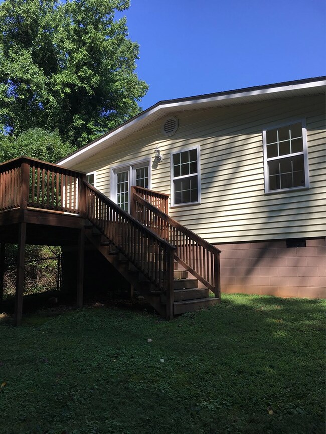 3804 Edwards Cir SE, Dalton, GA 30721 - photo 4