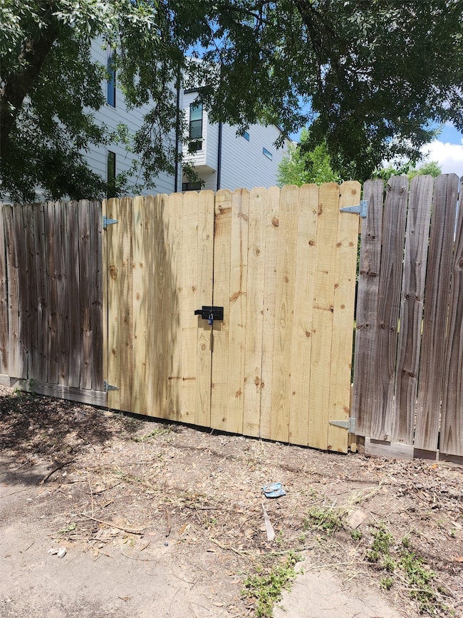 2213 Berry St, Houston, TX 77004 - photo 5