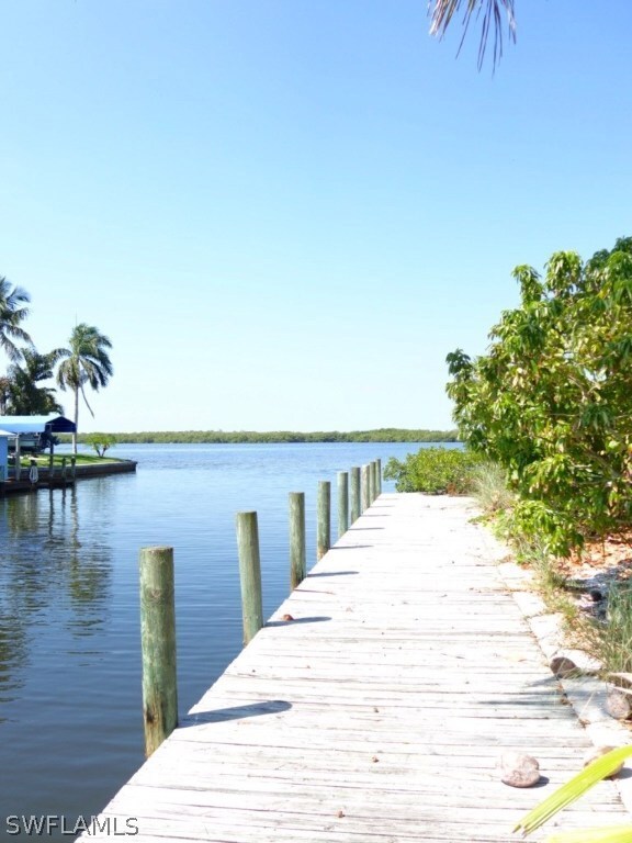 100 ft of Boat Dockage