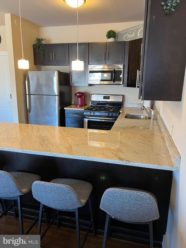 700 New St unit 303, Camden, NJ 08103 - photo 2