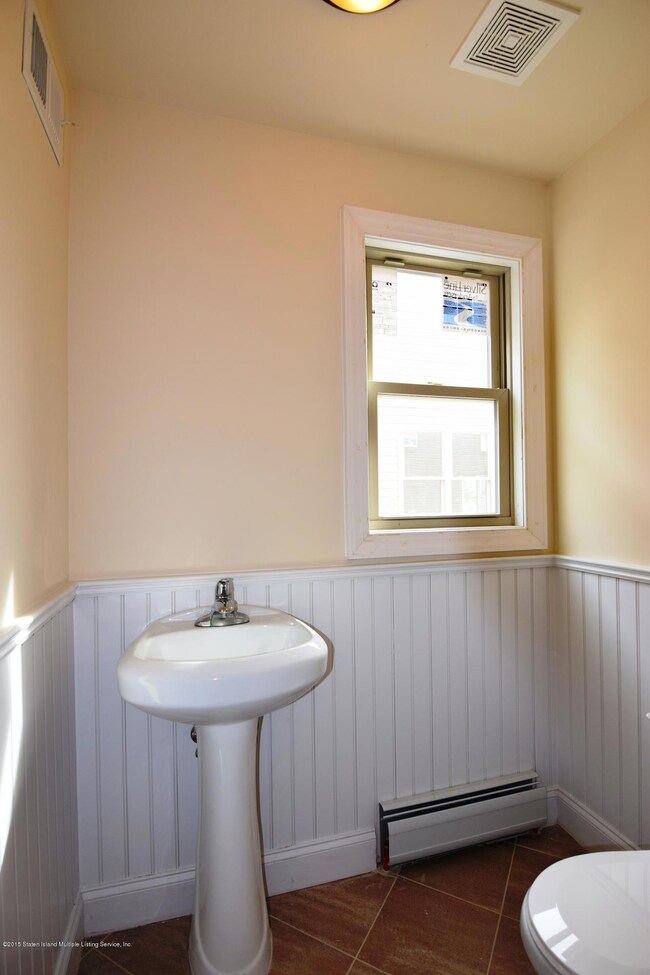 (7) Half Bath
