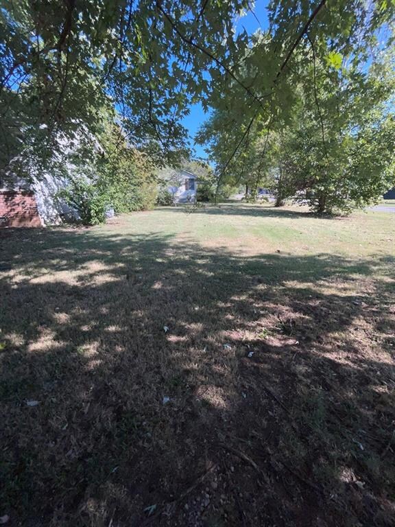 405 E 6th St, Oswego, KS 67356 - photo 5