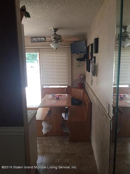 57 Sideview Kitchen