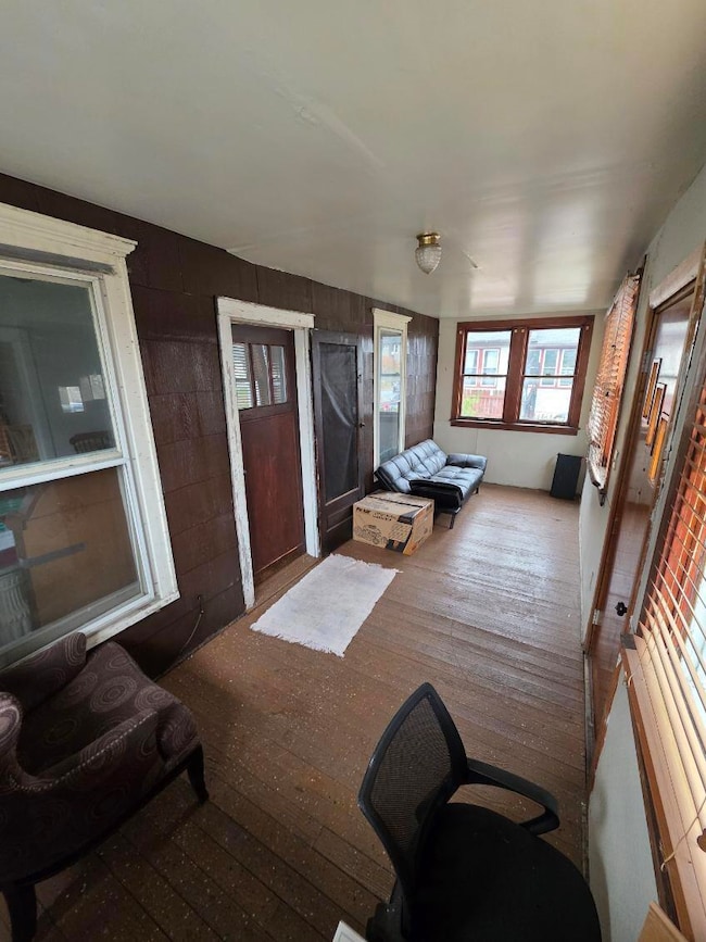 4922 Hickory Ave, Hammond, IN 46327 - photo 3