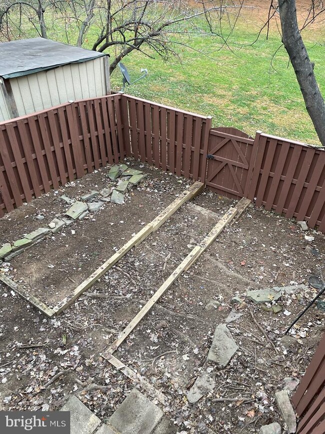 408 Shannon Ct, Frederick, MD 21701 - photo 5