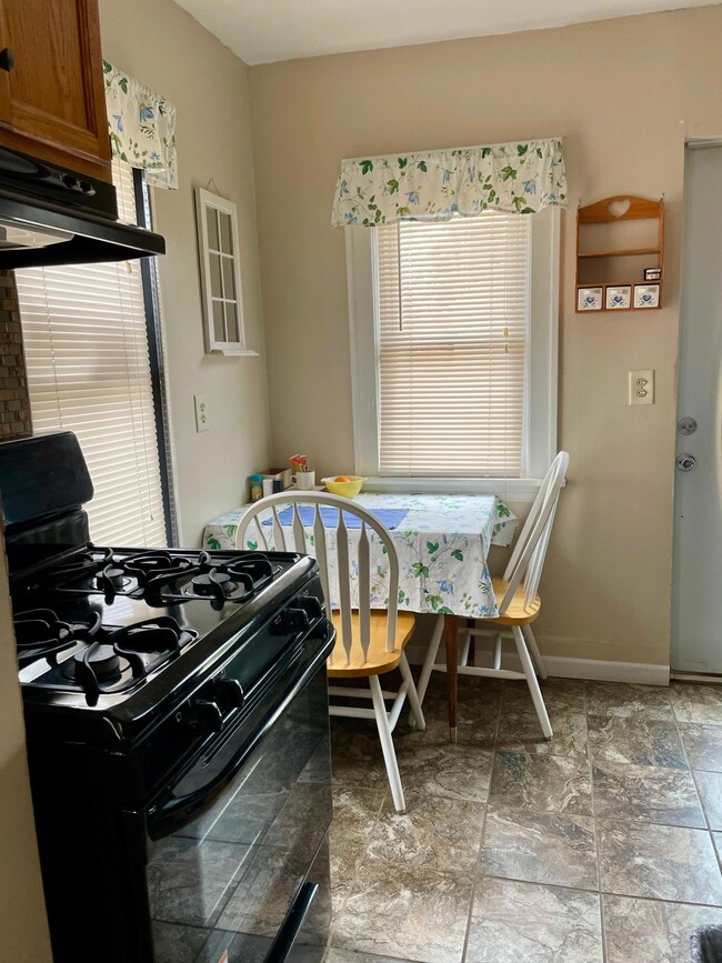 116 Geranium Ave E, Saint Paul, MN 55117 - photo 5