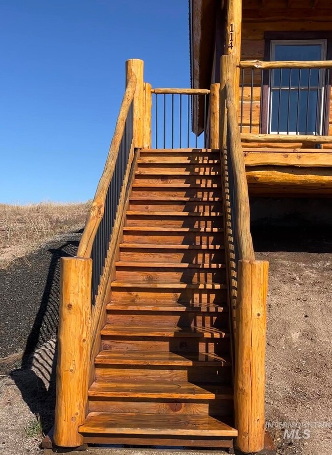 114 Herrick Ln, Cascade, ID 83611 - photo 5