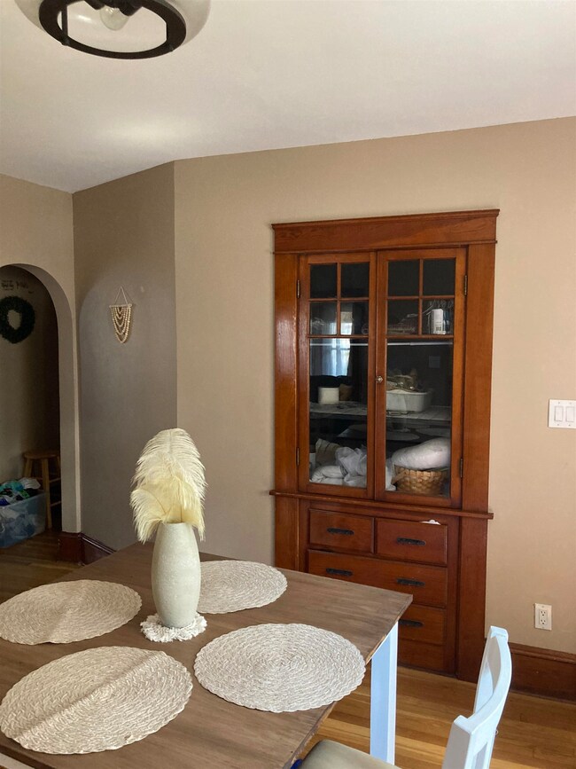 233 Blucher St, Manchester, NH 03102 - photo 7