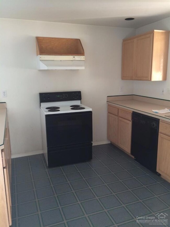 60301 Zuni Rd, Bend, OR 97702 - photo 5