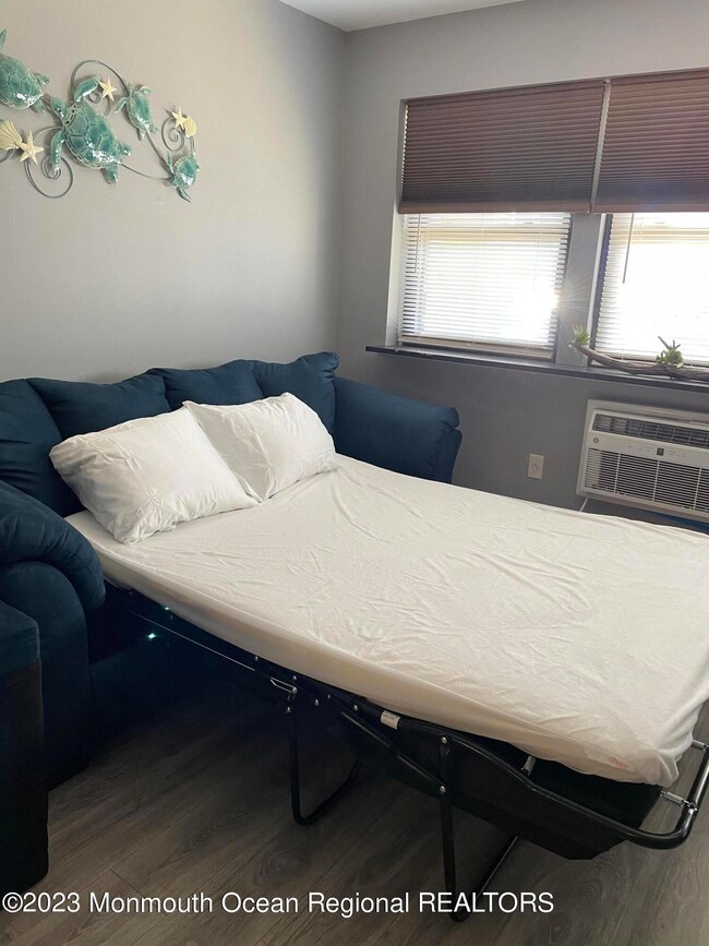 1492 Ocean Ave unit a3 short term, Sea Bright, NJ 07760 - photo 6