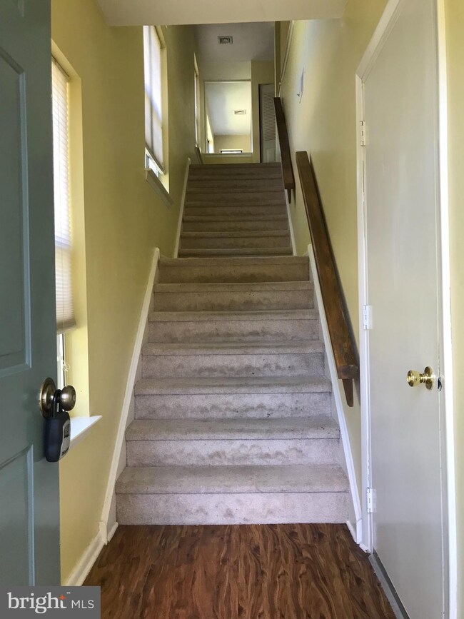 201 Allem Ln unit 201, Perkasie, PA 18944 - photo 3