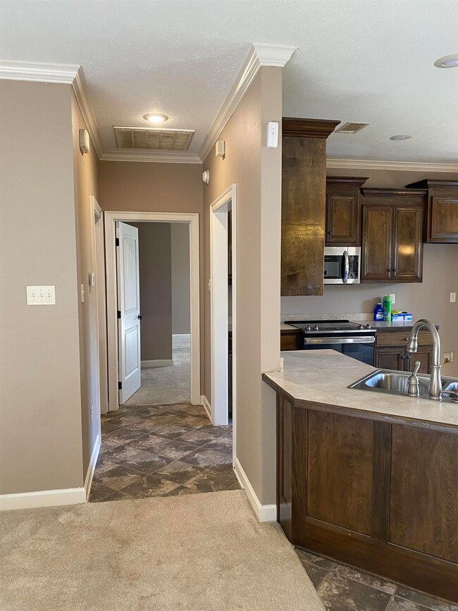 8 Oak Tree Cir, Conway, AR 72032 - photo 7