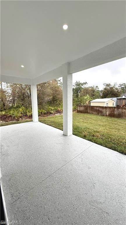 219 Malden Ave S, Lehigh Acres, FL 33974 - photo 5